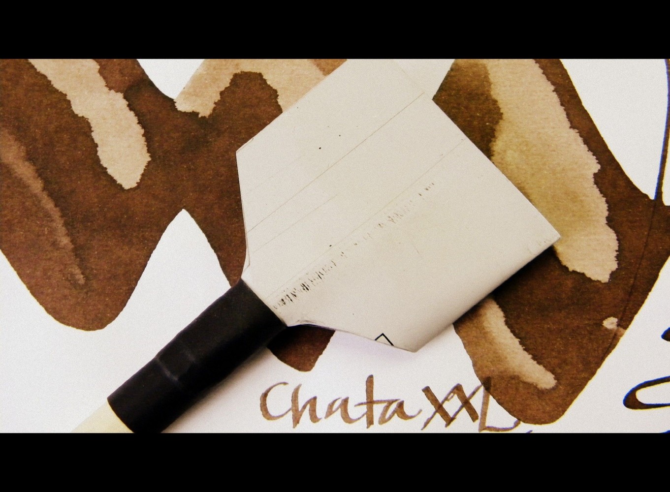 Pluma chata XXL